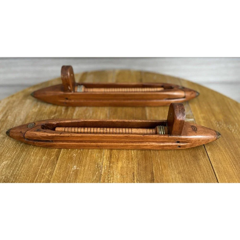 VTG D.T Dudley & Son Co Wilksonville Mass Wood Loom Shuttle & Yarn Spool Bobbin